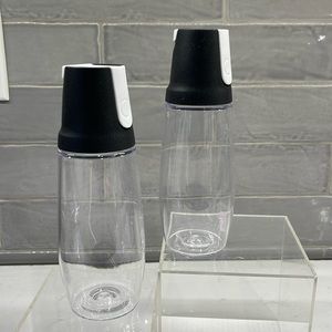 Tupperware Tilt ‘N Serve Dispenser